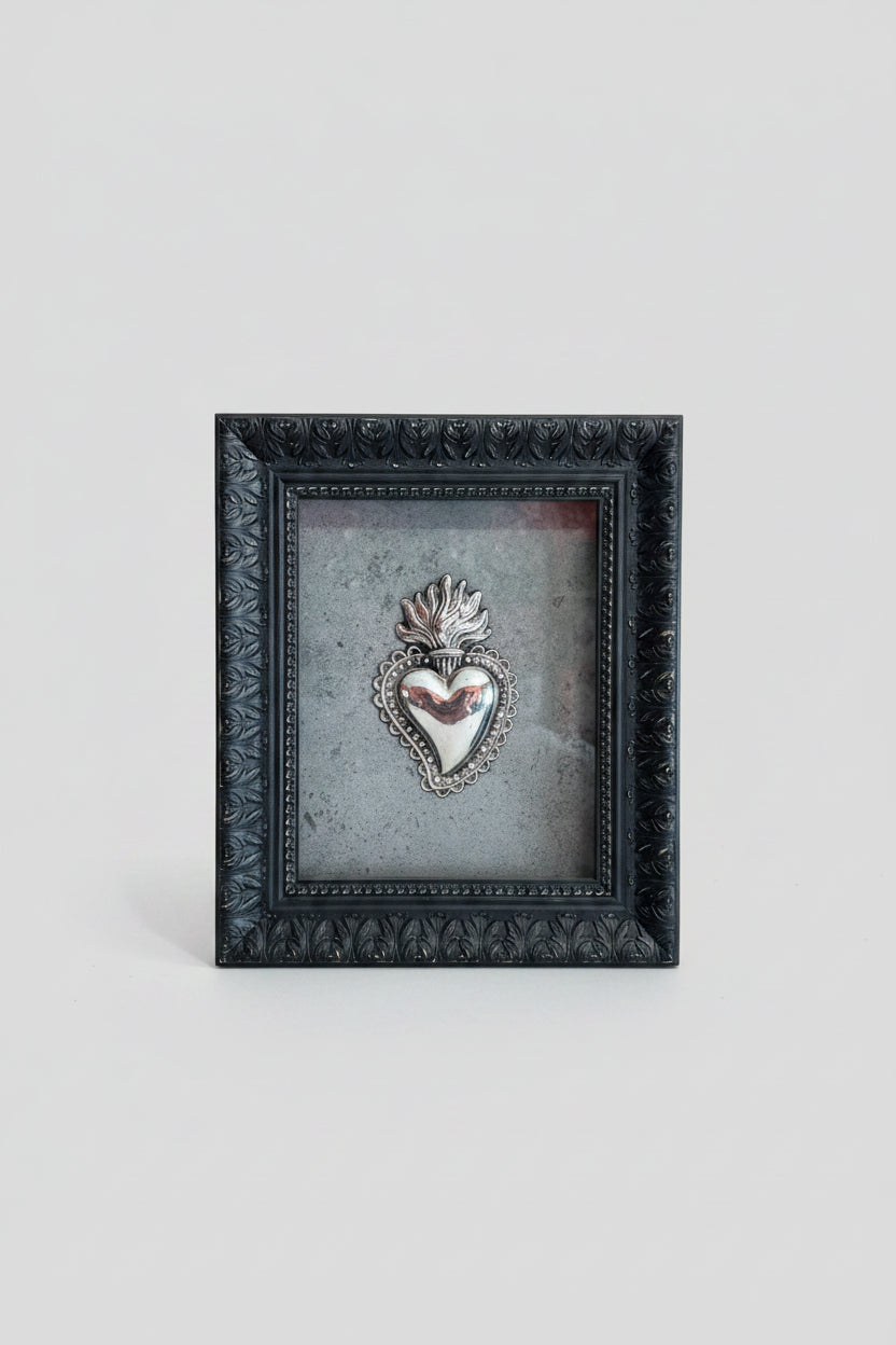 Serie Black Baroque - Quadro Ex Voto Sacro Cuore su Sfondo Effetto Cemento 31x36