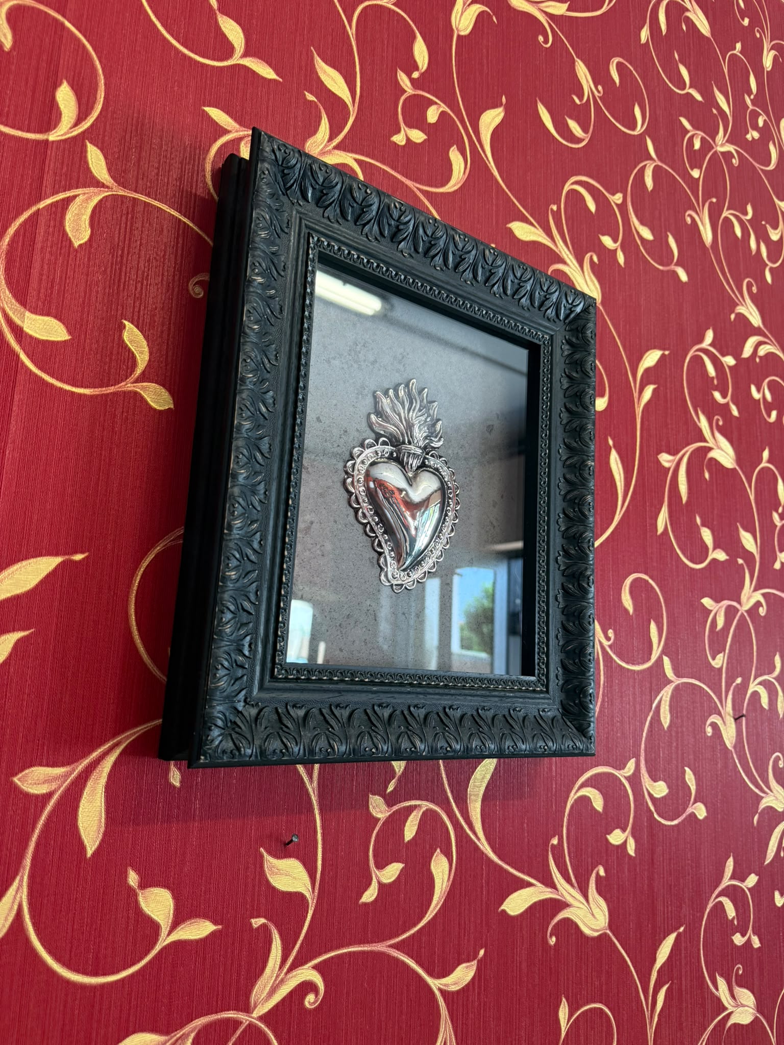 Serie Black Baroque - Quadro Ex Voto Sacro Cuore su Sfondo Effetto Cemento 31x36