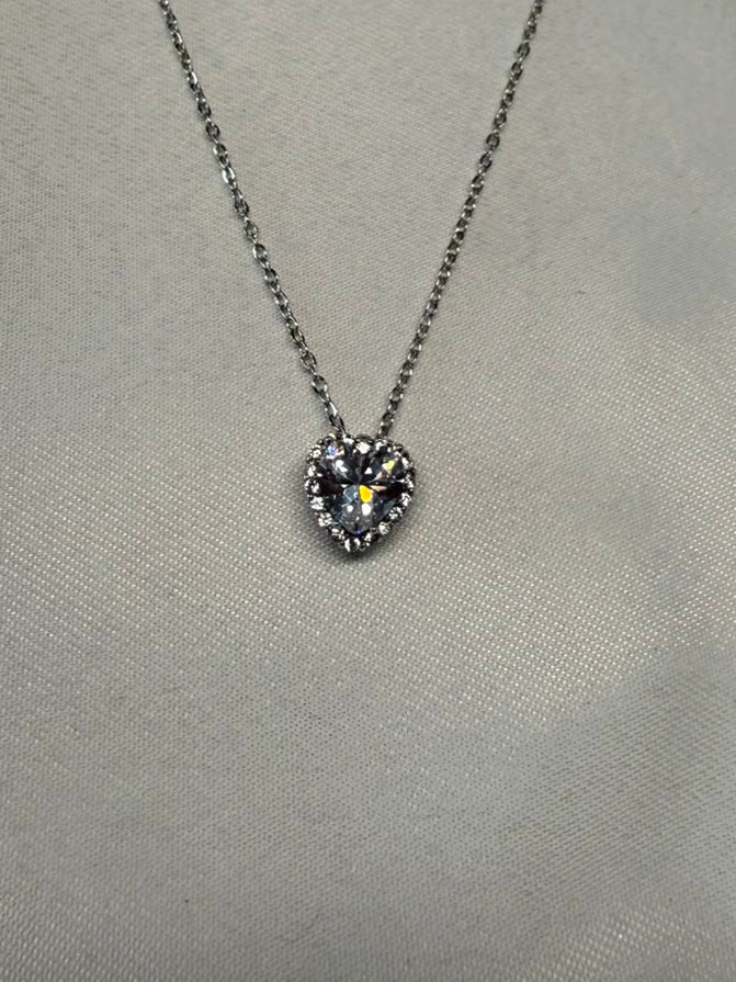 Cor Luminis — Collana Punto Luce Cuore con Brillantini in Acciaio