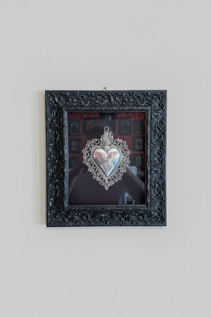 Serie Midnight Tide - Quadro Sacro Cuore su Sfondo Ecopelle Nera 37x42