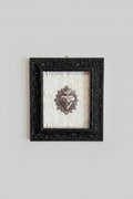 Serie Midnight Tide - Quadro Sacro Cuore con Raggi su Sfondo Barocco con Rialzi 37x42