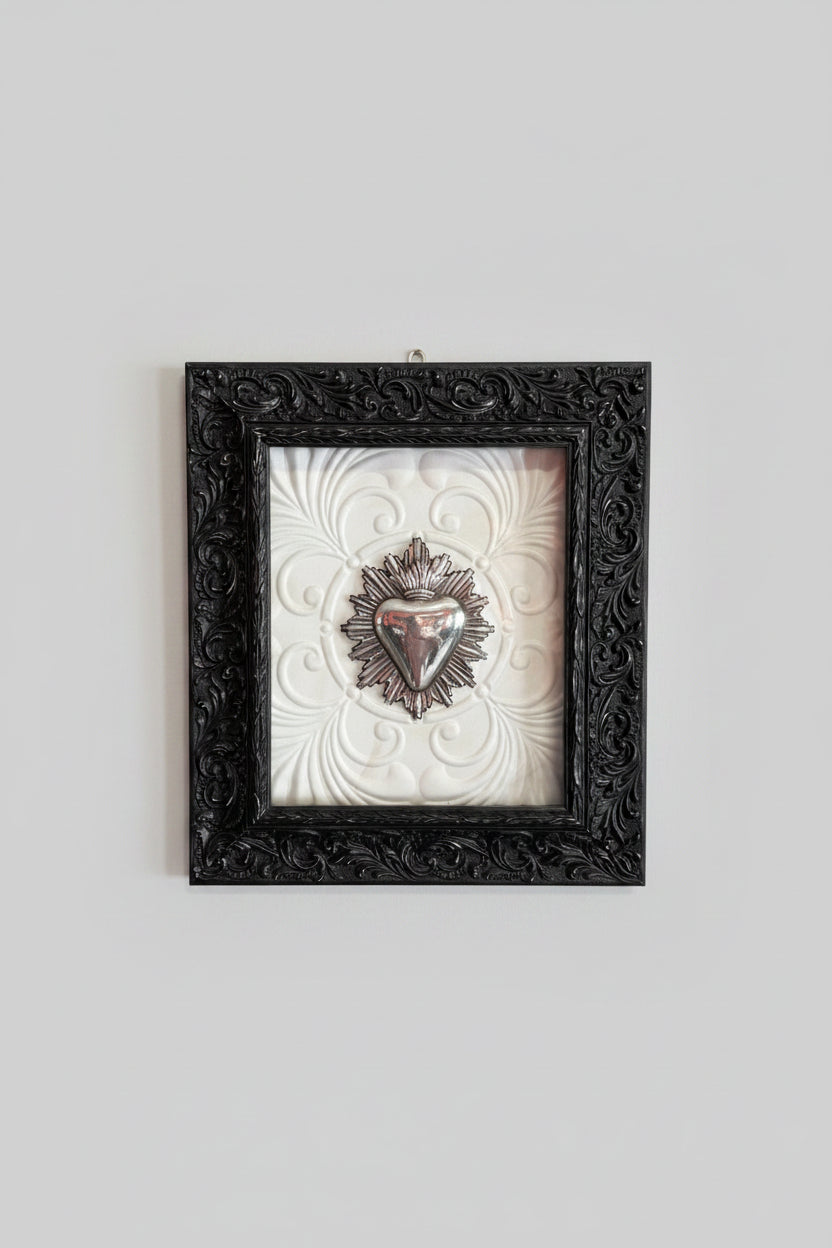 Serie Midnight Tide - Quadro Sacro Cuore con Raggi su Sfondo Barocco con Rialzi 37x42