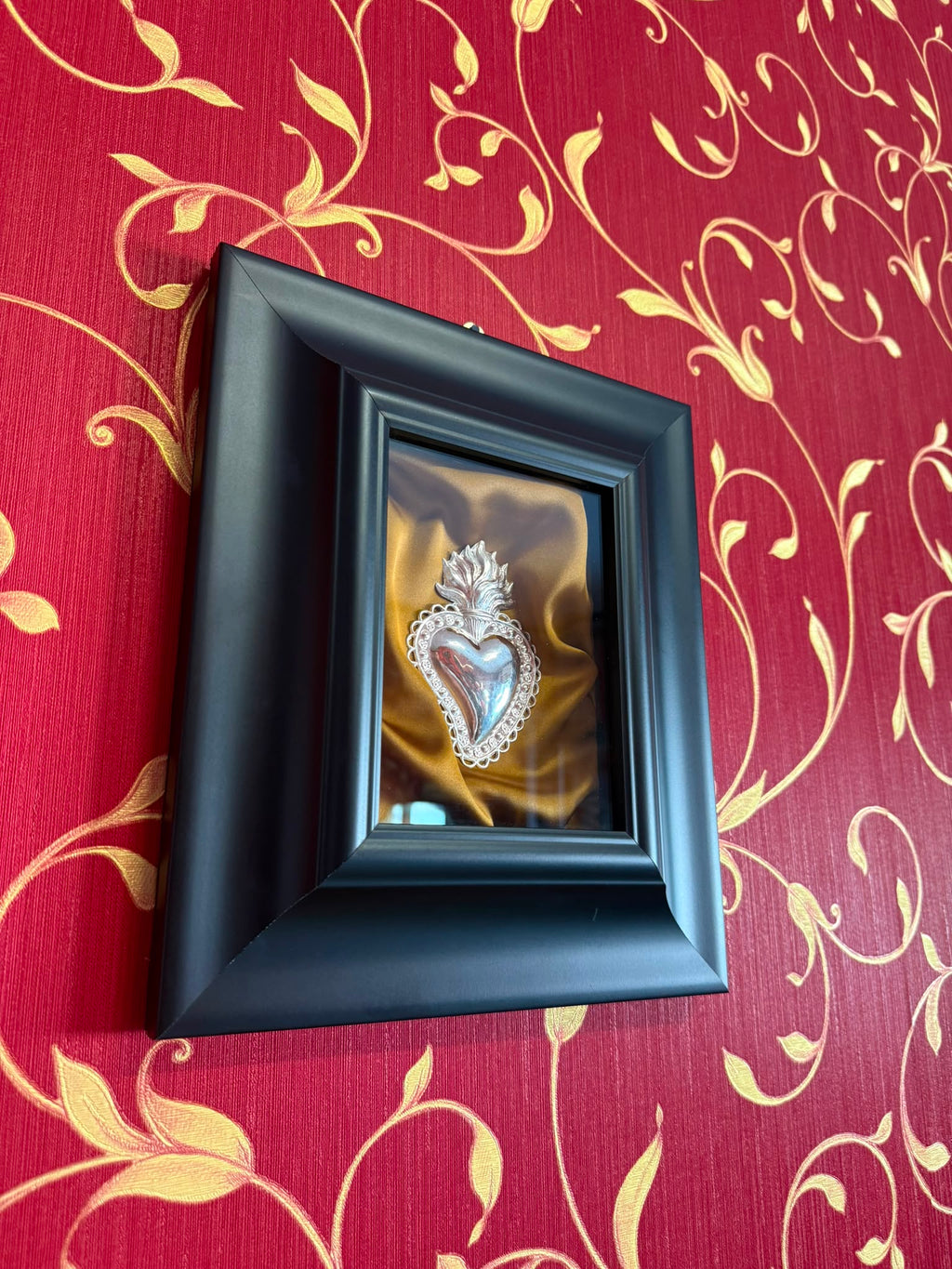 Serie Noir Essence - Quadro Sacro Cuore Lavorato su Sfondo Giallo Oro 25x30