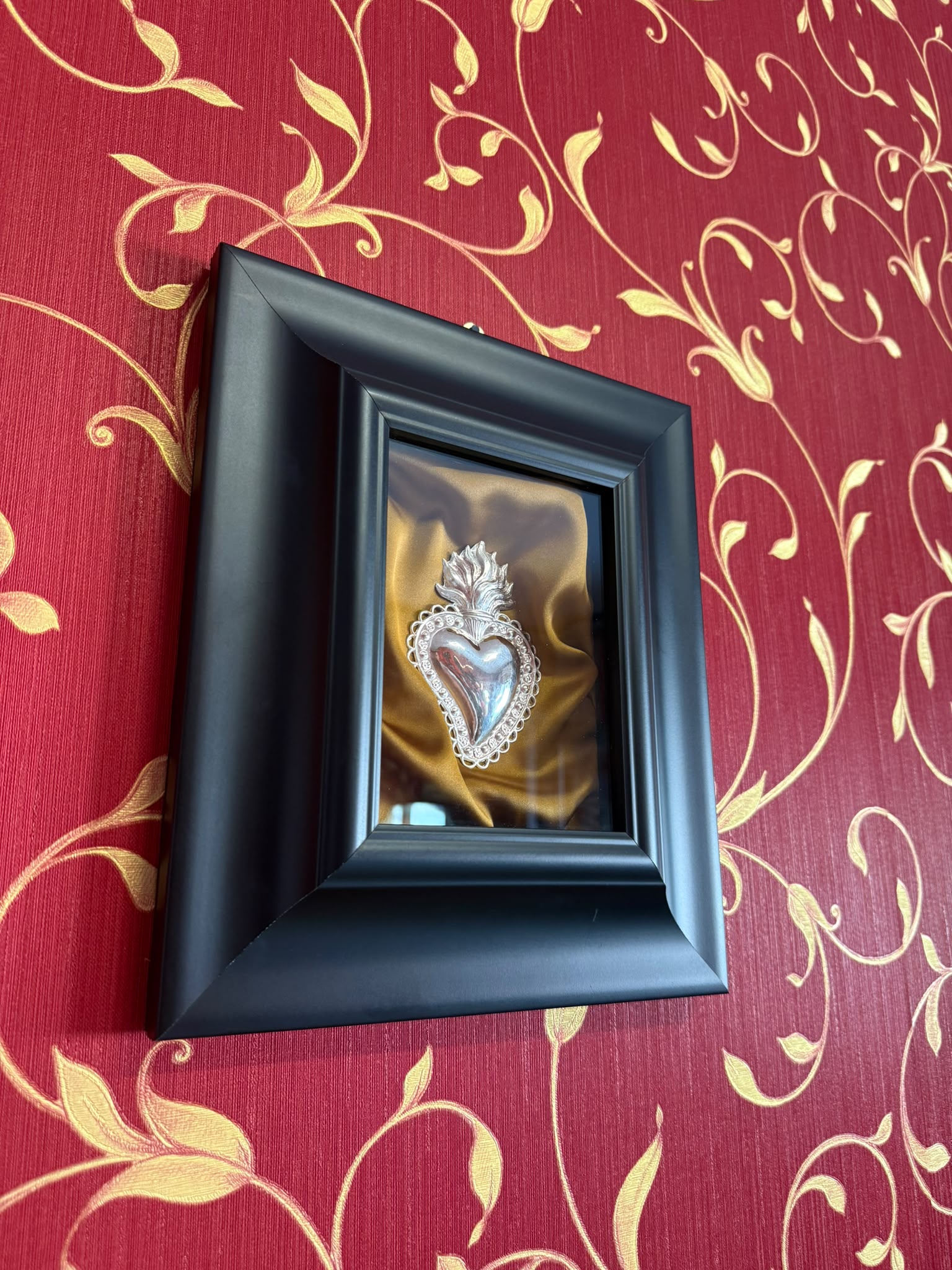 Serie Noir Essence - Quadro Sacro Cuore Lavorato su Sfondo Giallo Oro 25x30