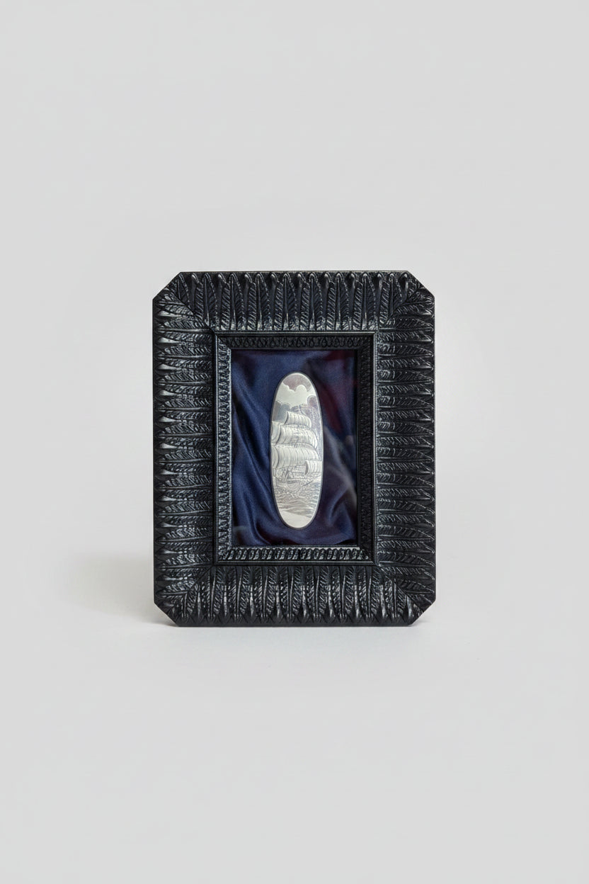 Serie Obsidian Leaf - Quadro Veliero su Raso Blu 18x23