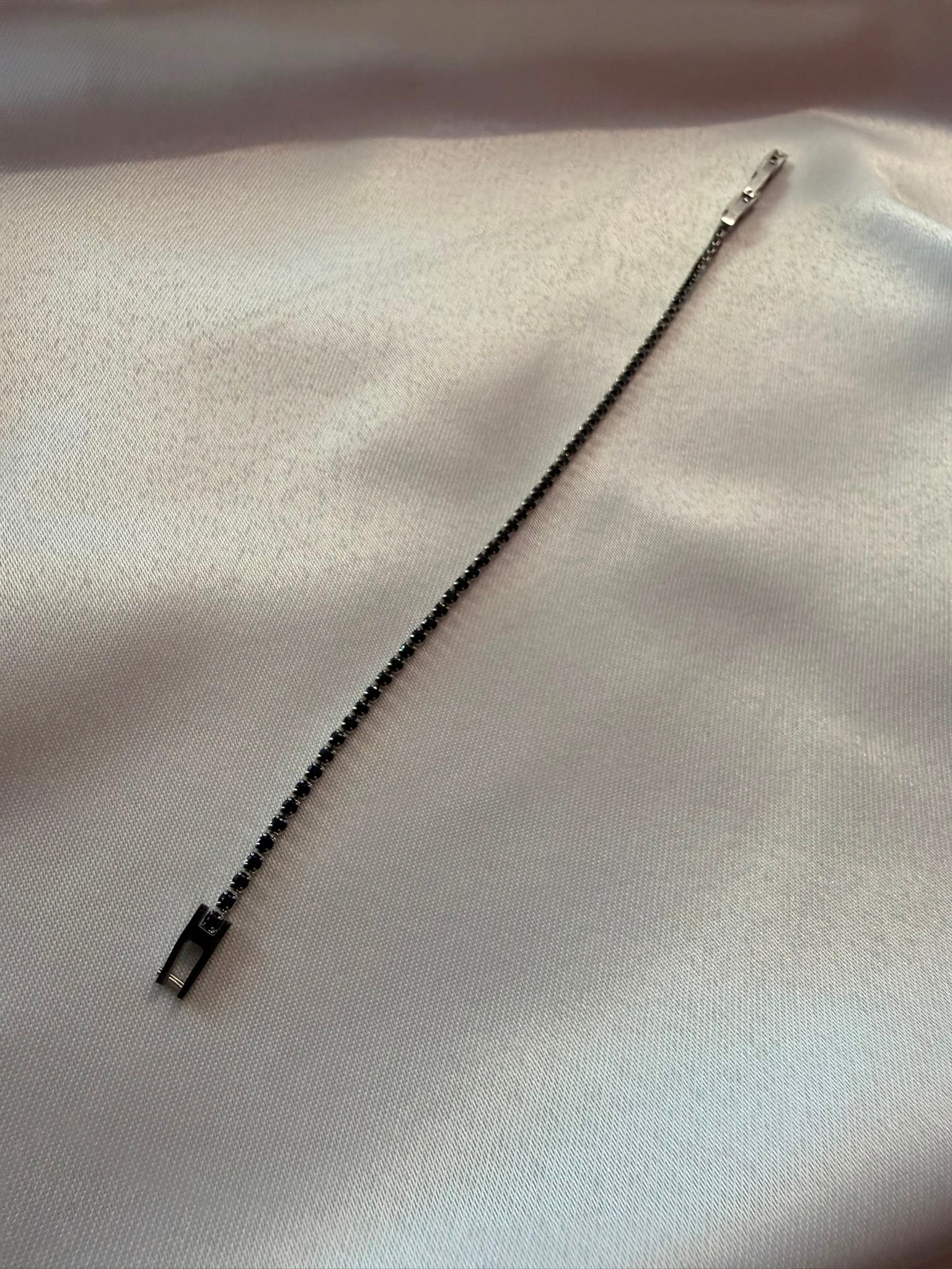 Bracciale Tennis in Acciaio con Brillantini Neri